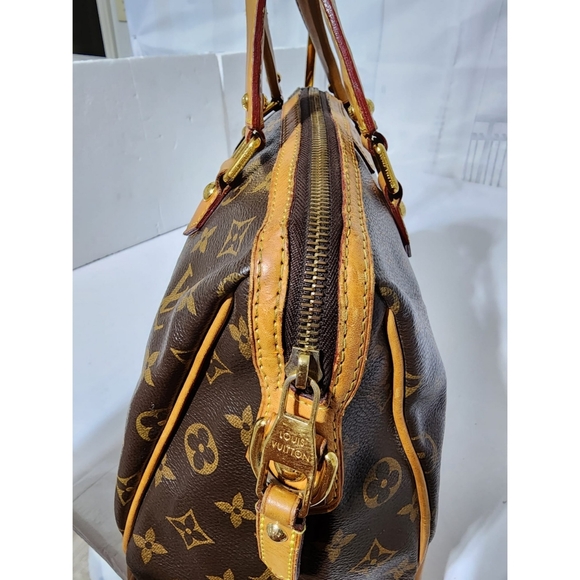 Louis Vuitton Monogram Retiro PM Shoulder Bag Brown/Beige - Picture 10 of 16